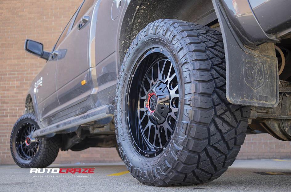 DODGE-RAM-SNARE-GLOSS-BLACK-GRAY-TINT